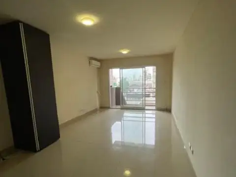 Excelente monoambiente super luminoso con balcon, apto profesional .