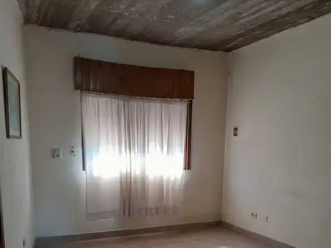 CASA 6 AMBIENTES ALQUILER RAFAEL CASTILLO