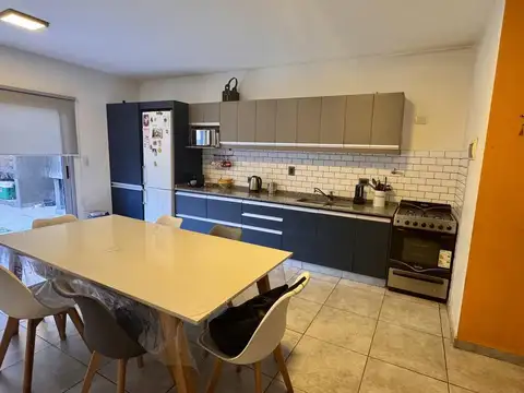 VENTA DEPARTAMENTO 3 AMBIENTES CON PATIO Y COCHERA, LOMAS DEL MIRADOR