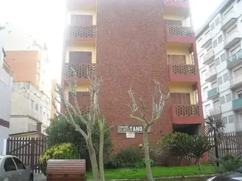 VENDO DEPARTAMENTO CENTRO MTS MAR 3 AMBIENTES AMPLIOS COCHERA CUB. V3796