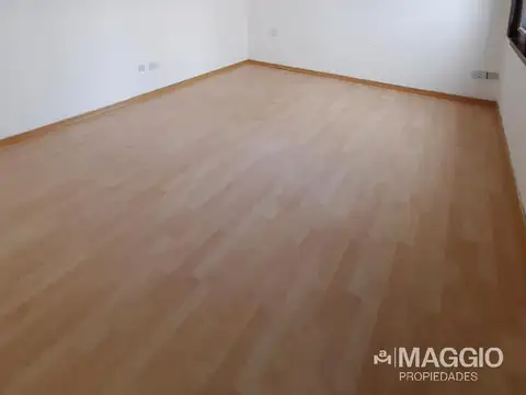 Depto Tipo Casa en Venta 30 años