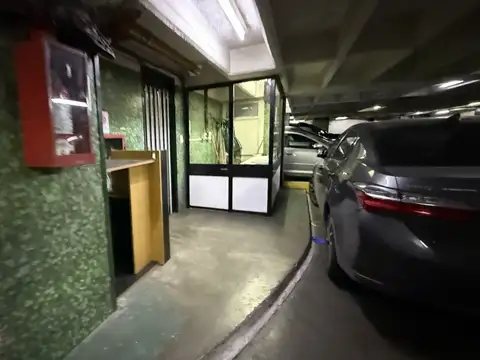 Cochera Fija o Espacio Gurda coche en Micro Centro Porteño Venta