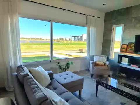 Casa en Alquiler Temporal en Haras De Funes, USD 1.360