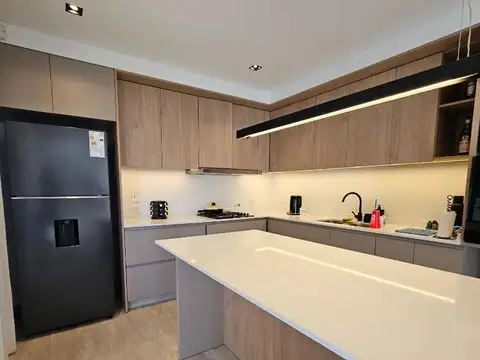 Casa en Venta al Este