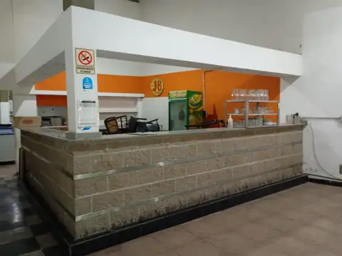 Local en Alquiler 50 años