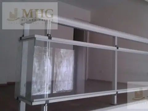 Departamento en Alquiler en Lomas del Mirador, $ 700.000