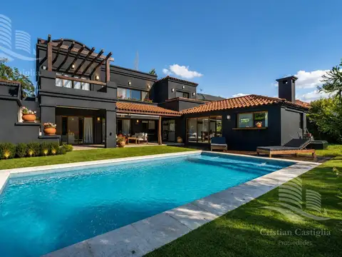 Casa en venta en La Alameda