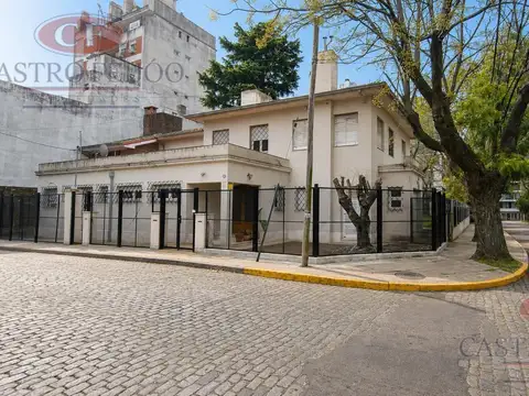 Espectacular Casa en Alquiler en La Isla de Olivos – Gran Parque, Pileta y Quincho