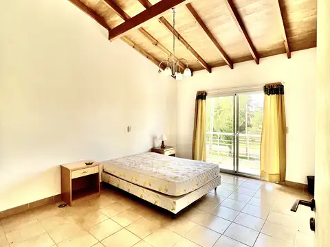 Casa en alquiler temporal en Barrio Cube