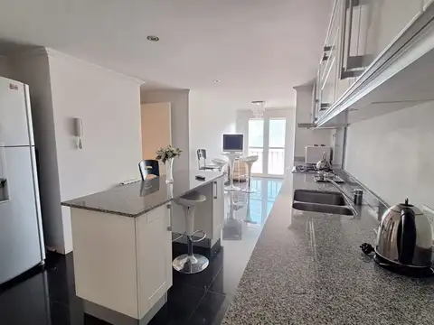 Departamento 4 ambientes con 3 baños