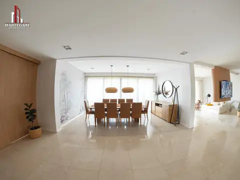Casa 7 ambientes con 5 baños