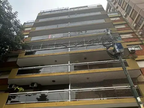 MUY LINDO MONOAMBIENTE CON BALCÓN 