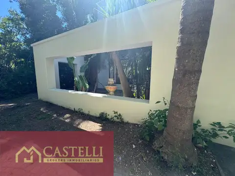 Casa 5 ambientes con 4 baños