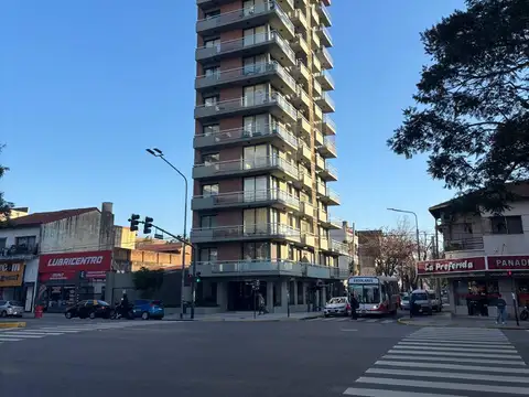 Avenida Maipú 3300, Piso 1