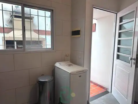 Depto Tipo Casa en Venta con 1 cocheras