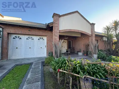Casa APTA CRÈDITO en barrio El Tato