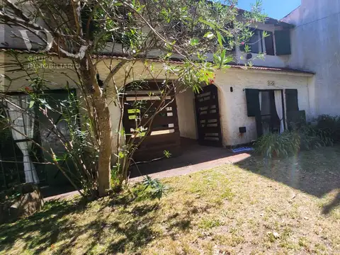 Depto Tipo Casa en Venta de 4 ambientes
