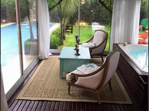 Casa 4 ambientes con 3 baños