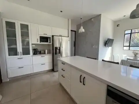 Casa en Alquiler Temporal en Aranzazu, USD 5.500
