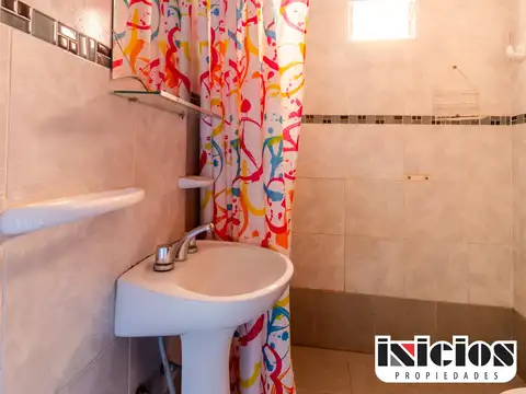 2 Dptos y Dúplex: Diag. Maipú N° 256 E/ Carreras y Lebensohn - Nueva Atlantis - C942