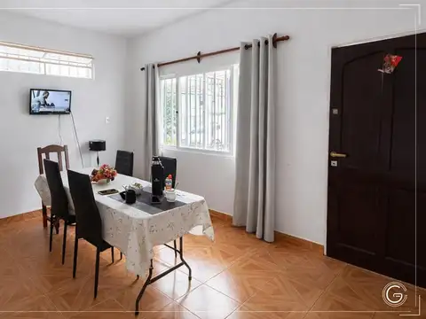 CASA EN VENTA - TRES CERRITOS - LOS CRISANTEMOS AL 200