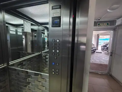 Departamento en Alquiler en Martín Coronado, $ 420.000