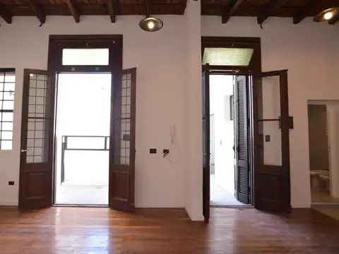 Depto Tipo Casa 2 ambientes con 1 baño