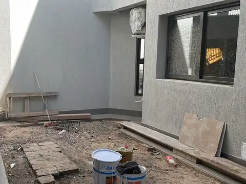 Departamento 6 ambientes con 2 baños