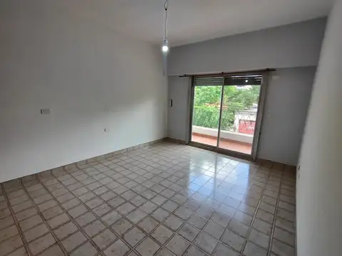 Depto Tipo Casa en Alquiler de 2 dormitorios