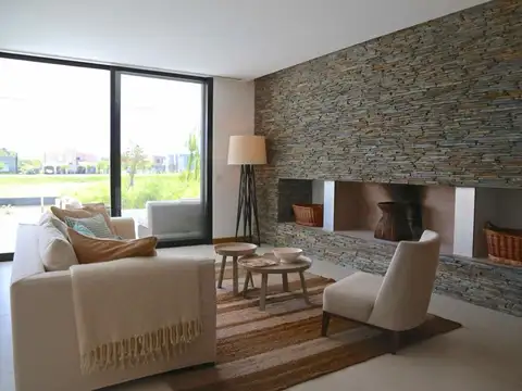 Casa en Alquiler de 4 dormitorios
