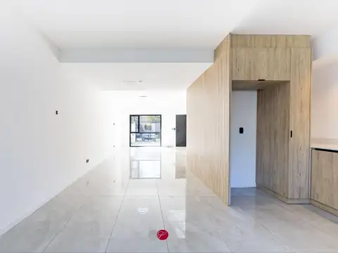 Depto Tipo Casa 4 ambientes con 3 baños