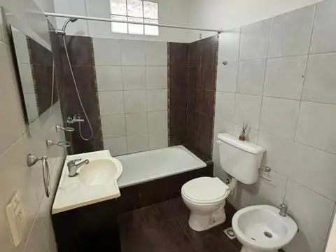 Depto Tipo Casa en Venta en Versalles, USD 127.000