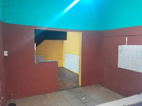 Depto Tipo Casa 3 ambientes con 1 baño