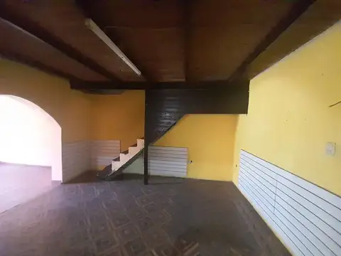 Depto Tipo Casa en Venta en Temperley, USD 45.000