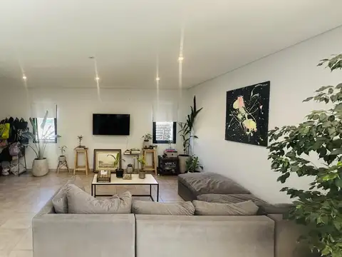 Casa en Venta en Pilar Del Este - Santa Elisa, USD 179.900