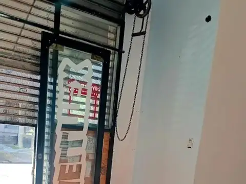 Local en Alquiler en Ituzaingó Norte, $ 360.000