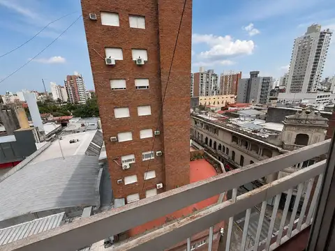 Venta Departamento en el Centro de Santa Fe de 1 dormitorio, en calle San Jeronimo 2400