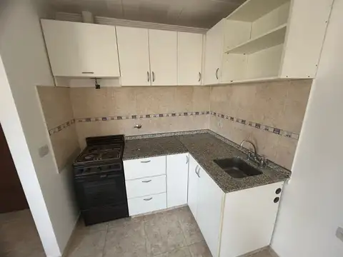 Departamento en Alquiler en Avellaneda, $ 550.000