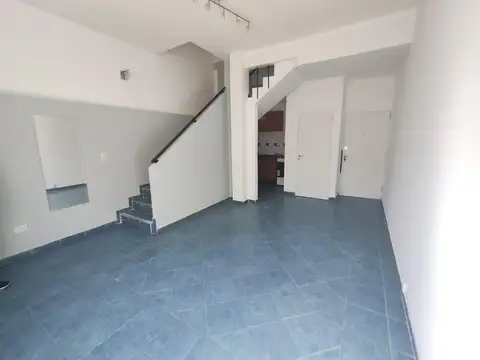 Depto Tipo Casa en Alquiler en Paternal, $ 1.300.000