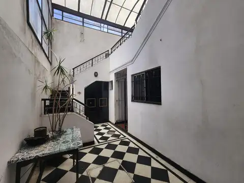 Casa en Alquiler en Flores, USD 1.500