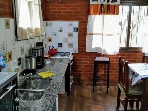 Casa 3 ambientes con 2 baños
