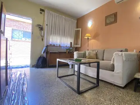 Depto Tipo Casa en Venta en Lomas de Zamora, USD 67.000