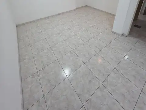 Depto Tipo Casa en Alquiler de 1 dormitorio