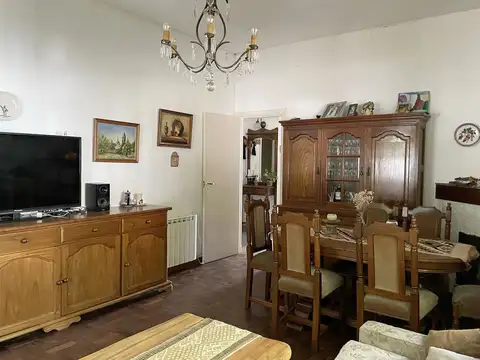 Casa 4 ambientes con 1 baño