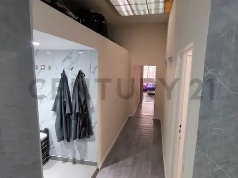 Casa 7 ambientes con 3 baños