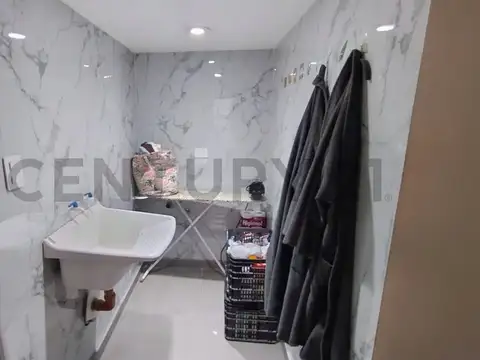 Terrero 700, Piso 0