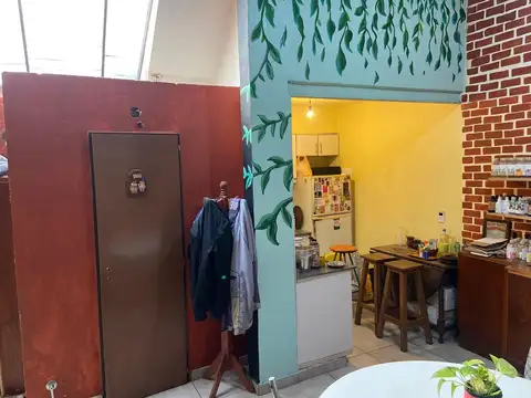 PH 3 AMBIENTES, EN VENTA. ALMAGRO. BALCON INTERNO