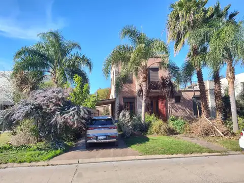 CasaCasa en San Sebastian 3 Hab,+ comodin ,3 baños, jardin de invierno con hidro