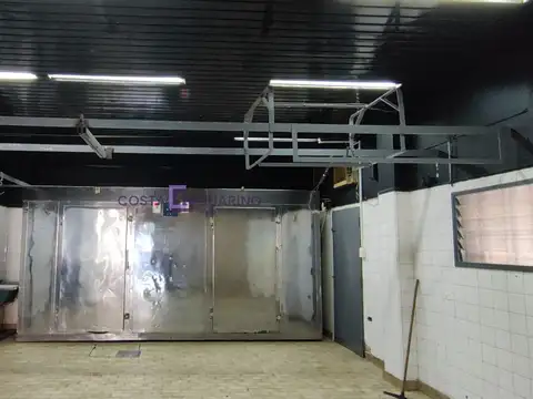 Local en Alquiler en Lomas Del Mirador, $ 700.000