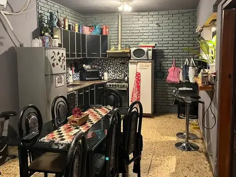 Depto Tipo Casa en Venta de 6 ambientes